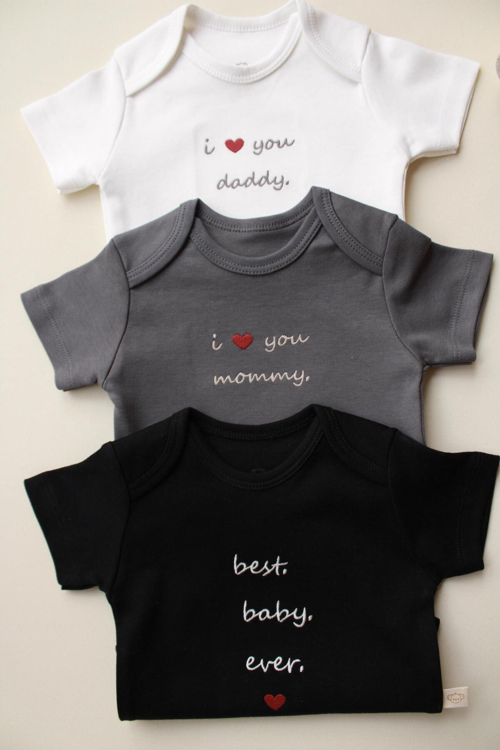Baby Short Sleeve Bodysuit – 3 Pack (Best Baby, Love you Mommy Daddy)
