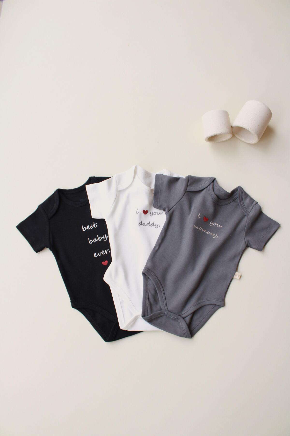 Baby Short Sleeve Bodysuit – 3 Pack (Best Baby, Love you Mommy Daddy)
