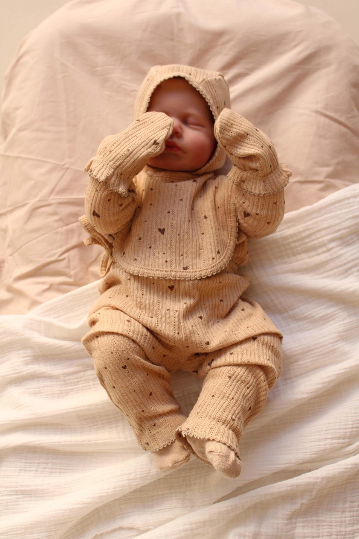 Newborn 5-Piece Cotton Set (Heart)